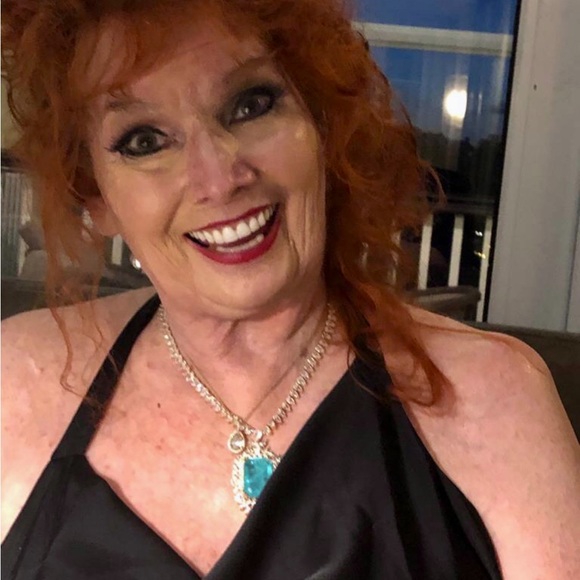 Meet your Posher, 🌹Jacqueline👠👄 - Picture 8 of 16